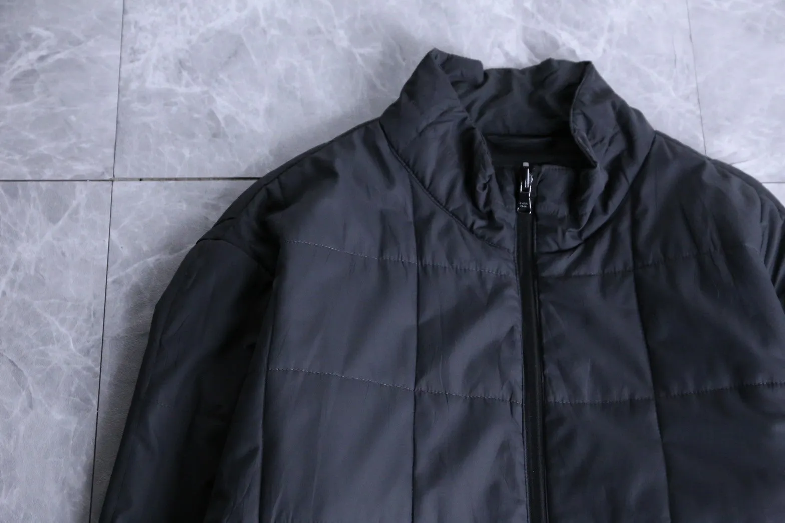 “Calvin Klein”black color pocket quilted jacket