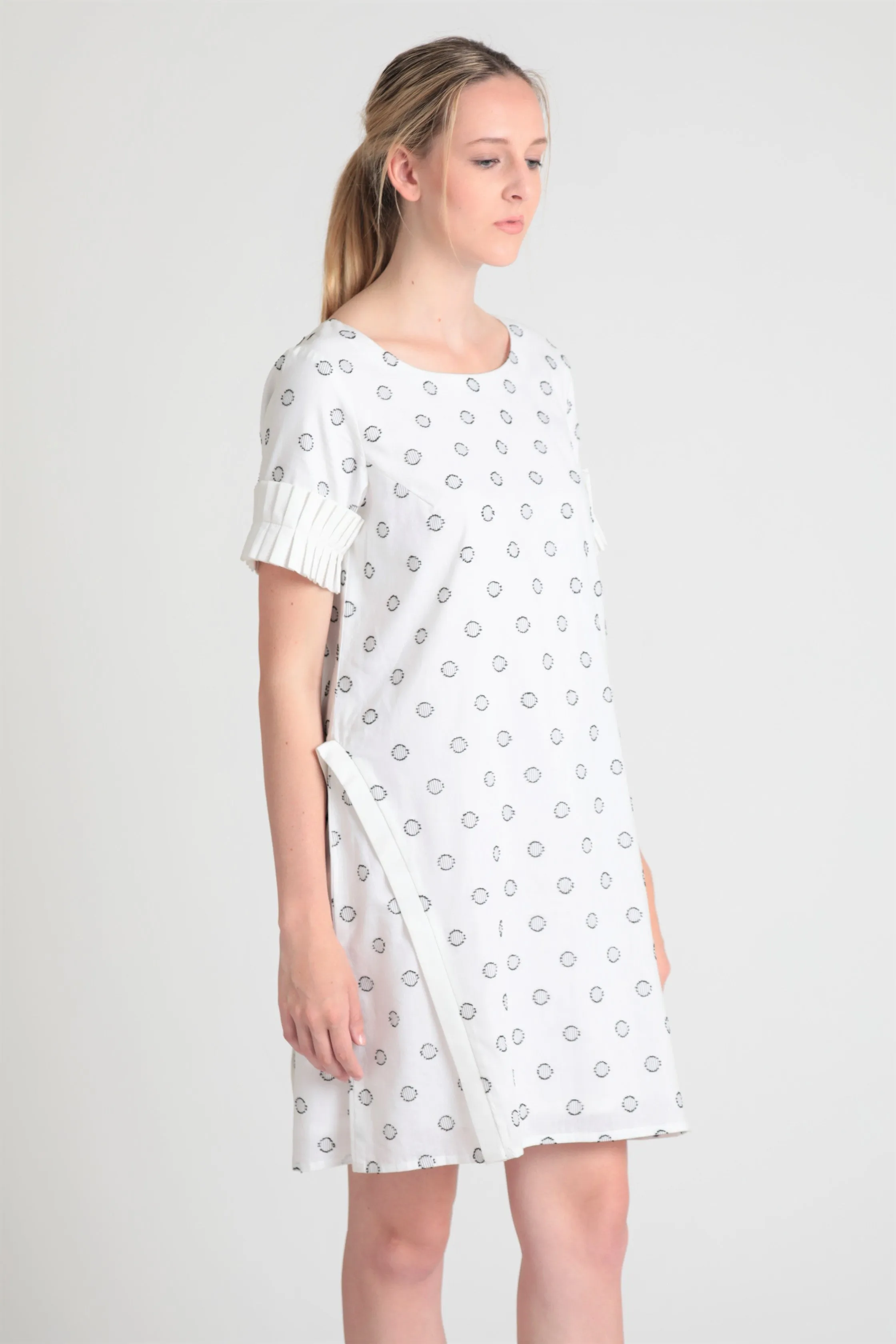 Circles dobby cotton shift dress