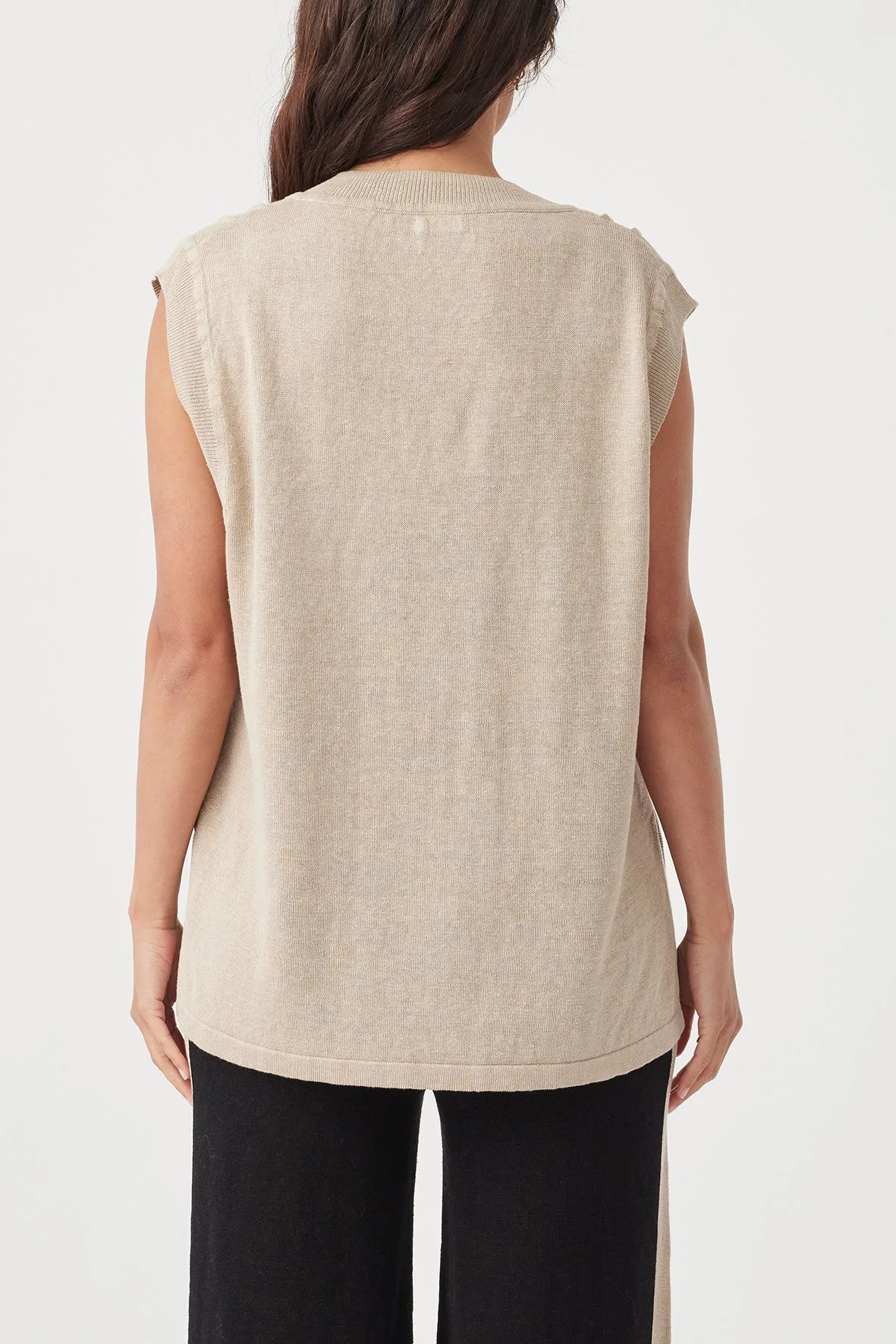 Darcy Vest - Taupe