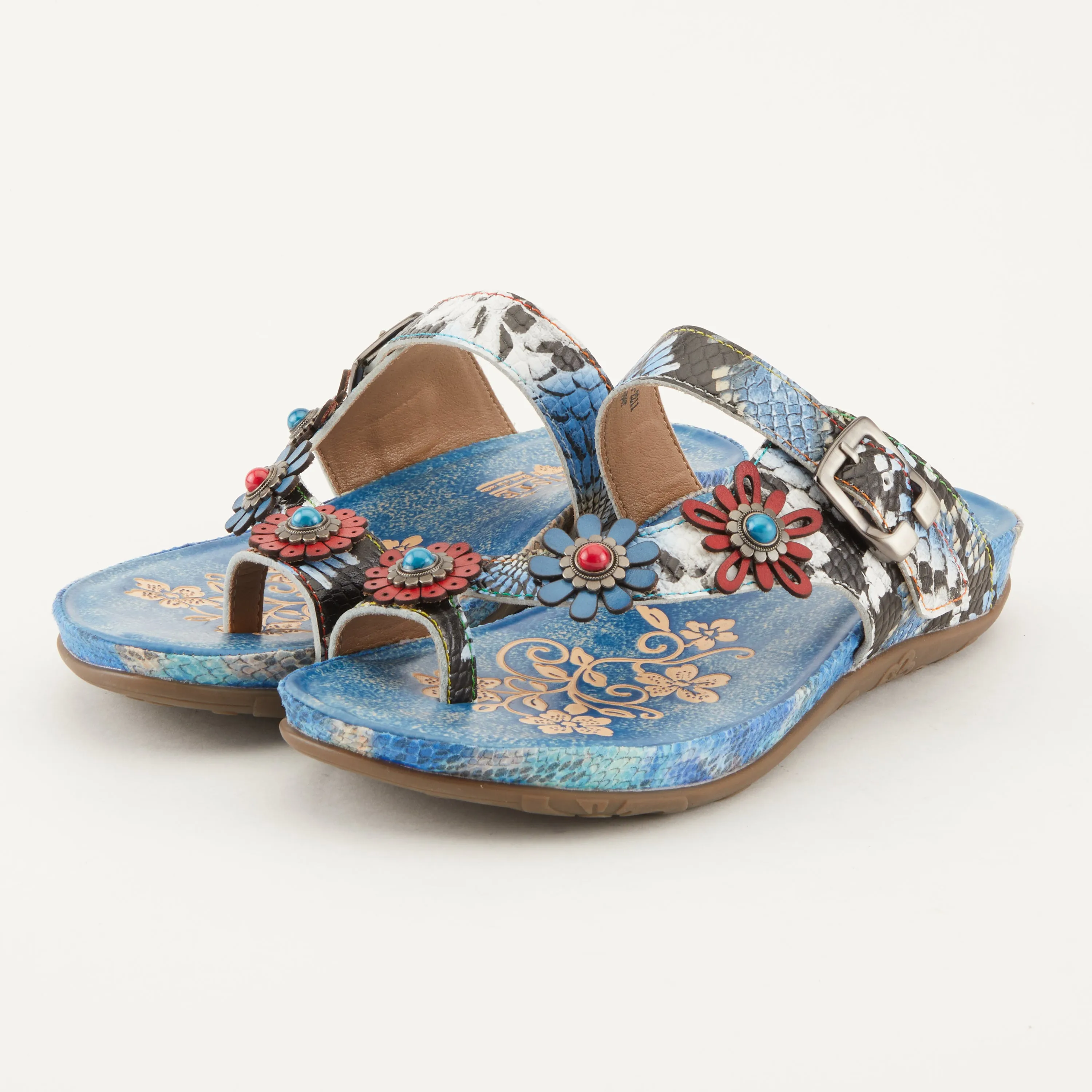 L'ARTISTE KINDNESS SLIDE SANDALS