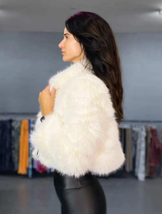 VANILLA FAUX FUR CROP JACKET