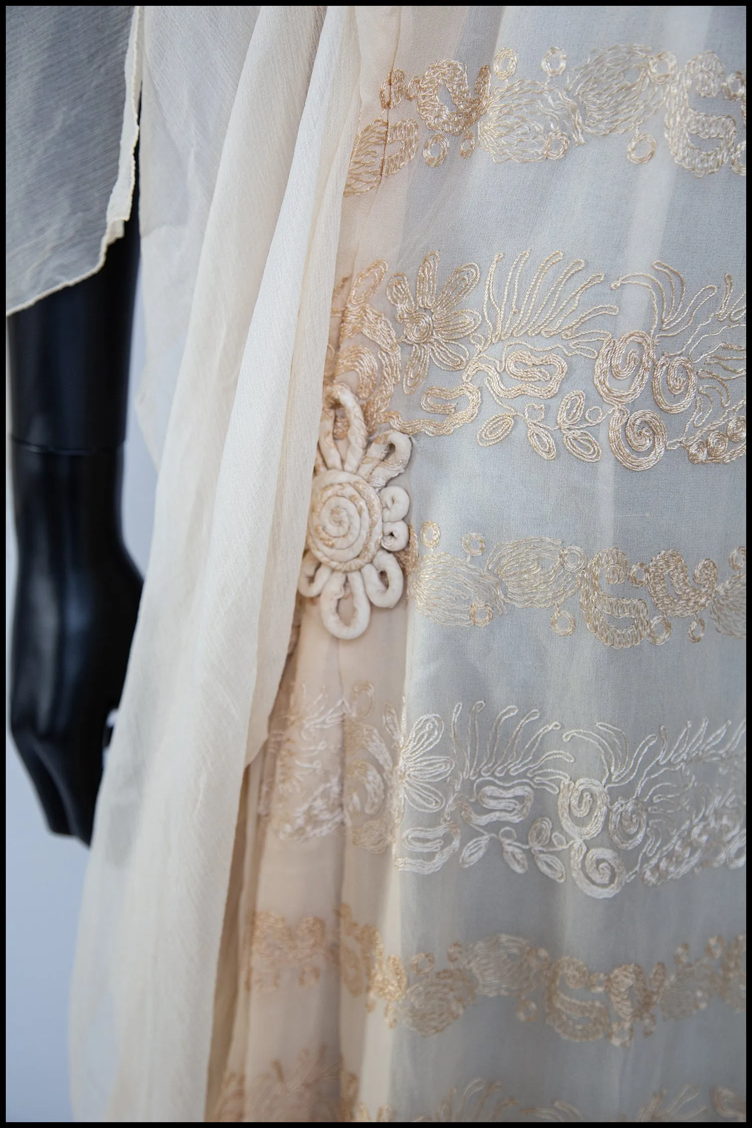 Vintage 1920s Cream Silk Chiffon Embroidered Dress